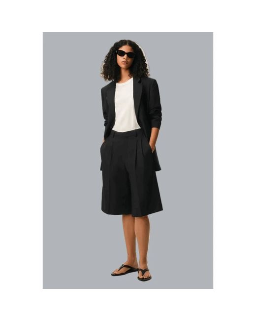 AMI Korte Broeken ,Zwart ,Wide Leg Bermuda in het Black