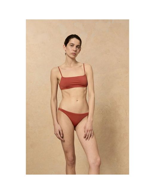Cortana Bikinis in het Red