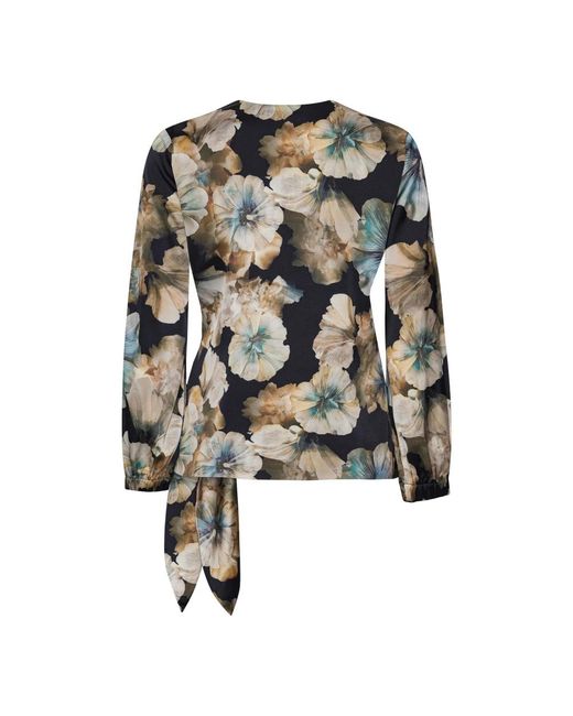 Blouses di Karmamia in Black