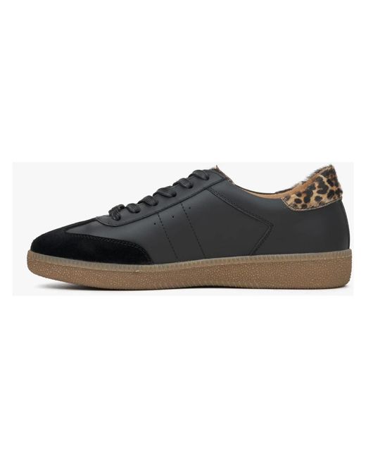 ESTRO Black Sneakers