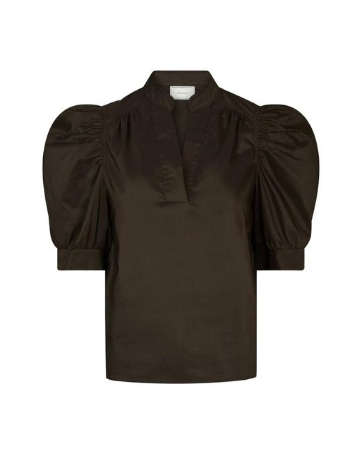 Neo Noir Green Blouses