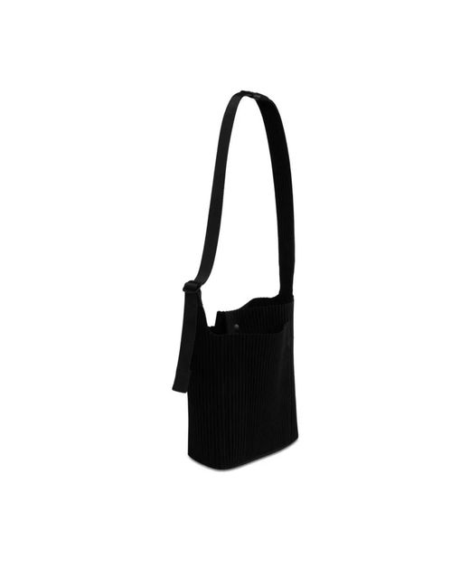 Issey Miyake Black Schwarze Utility-Tasche Mit Plissiertem Design