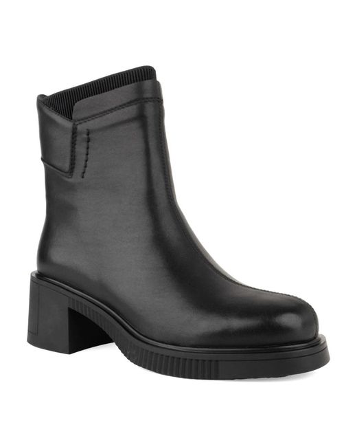 Linda Baumann Black Heeled Boots