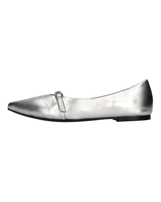 Strategia White Flache Schuhe Silber