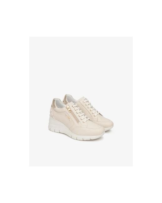 Nero Giardini White Wedges