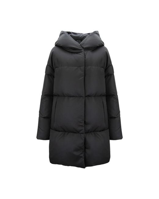 Herno Globe Down Coat in het Black