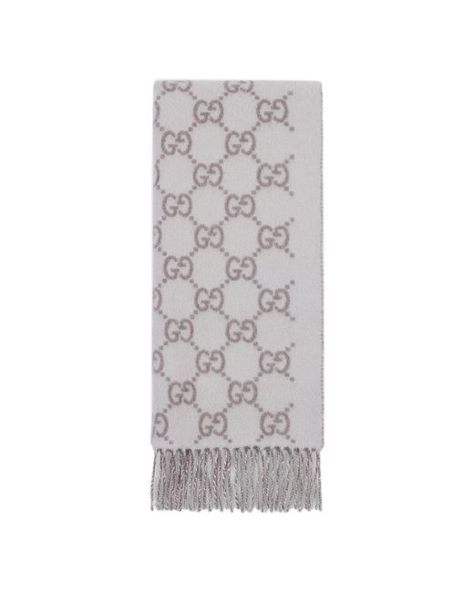 Winter Scarves Gucci de color Gray