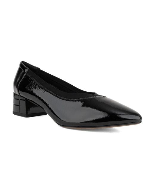 Linda Baumann Black Pumps