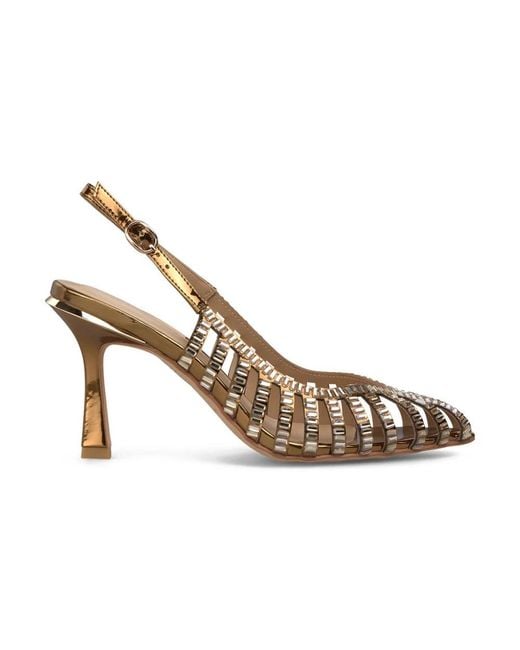 Alma En Pena. Metallic Pumps