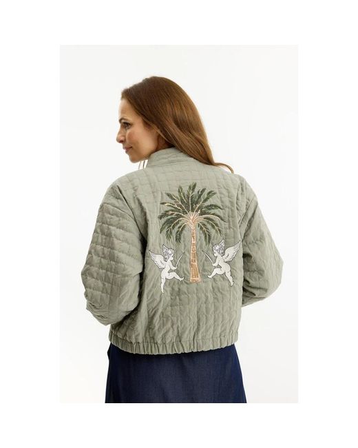 Light Jackets iN FRONT de color Green