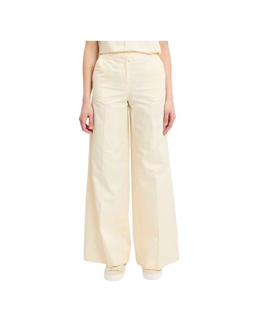Kaos Pleated Bermuda Shorts in het Natural