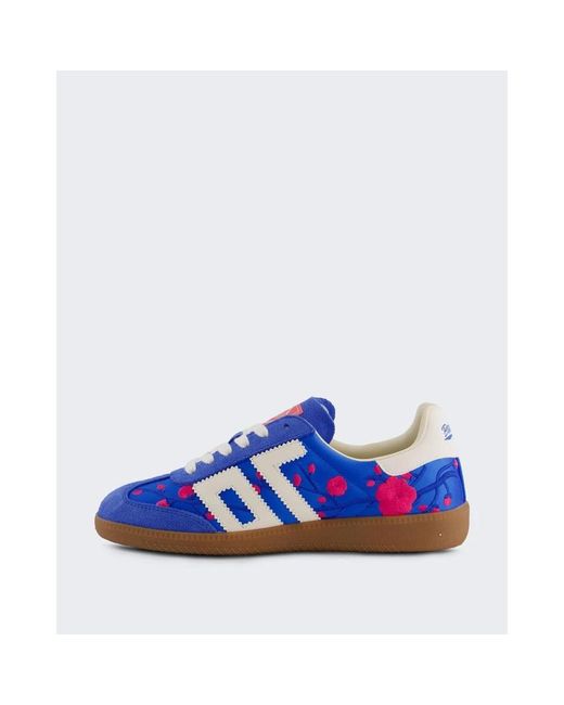 Back70 Blue Ghost Sneaker
