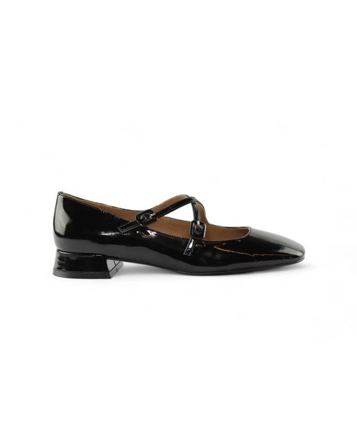 Bibi Lou Black Glossy paint pumps