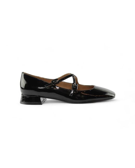 Bibi Lou Black Pumps