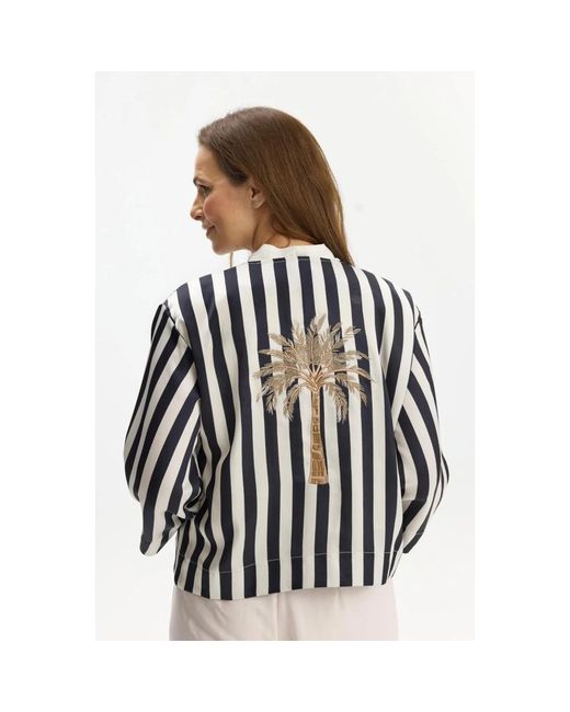 Light Jackets iN FRONT de color Black