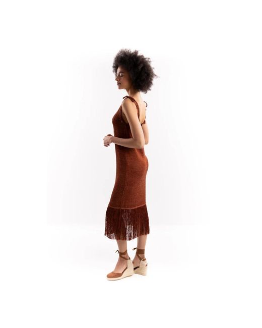 Knitted Dresses Akep de color Brown