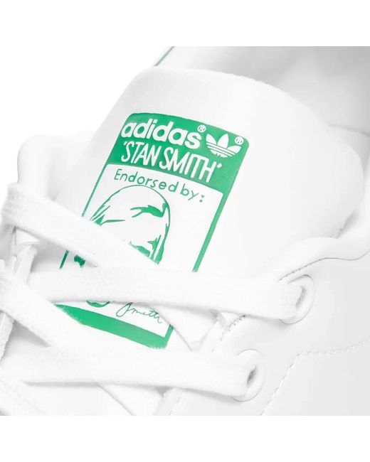 Adidas Zeitloser stil. lässige vielseitigkeit. vegane stan smith sneaker in White für Herren