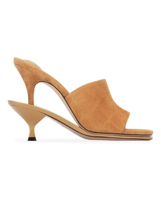 Heeled Mules di Jacquemus in Brown