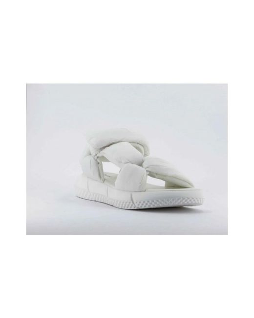 Elena Iachi White Flat Sandals
