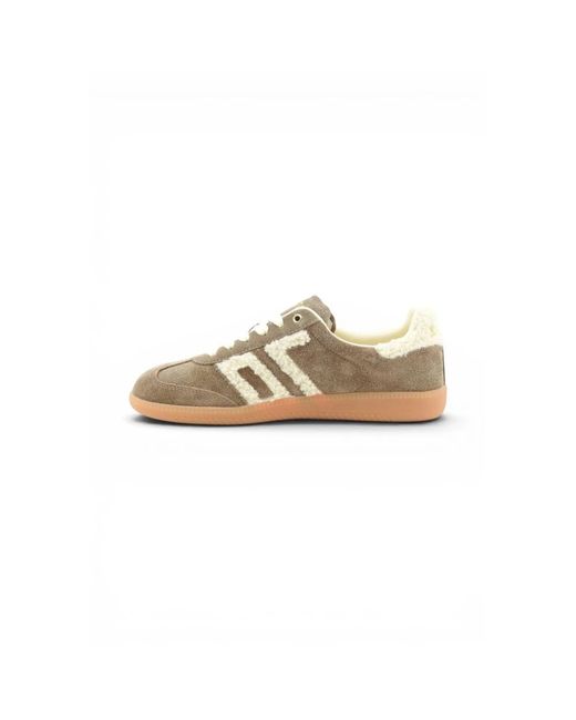 Back70 Metallic Sneakers