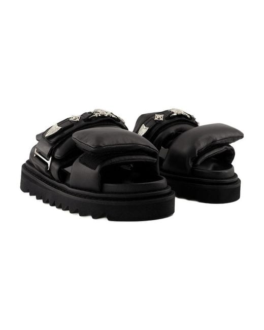 Toga Black Sliders