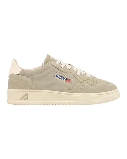 Autry Sneakers Met Geperforeerd Detail in het Natural