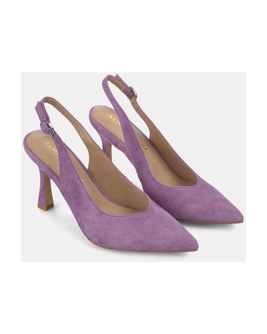 Alma En Pena. Purple Pumps