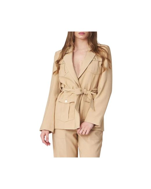 Kaos Gebelde Monopetto Blazer in het Natural