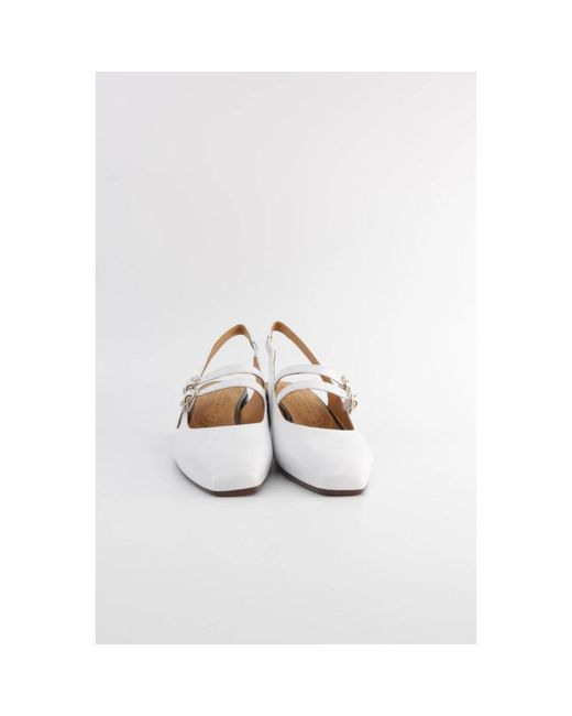 Shoes > heels > pumps Chie Mihara en coloris White