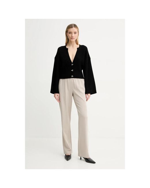 Aeron Morrow V-Neck Cardigan in het Black