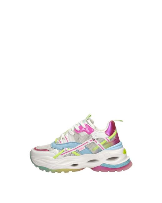 Sneakers di Buffalo in White
