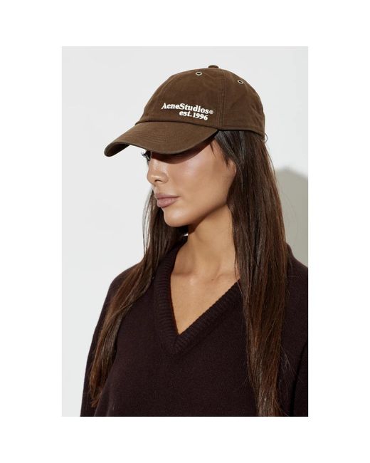 Caps di Acne in Brown