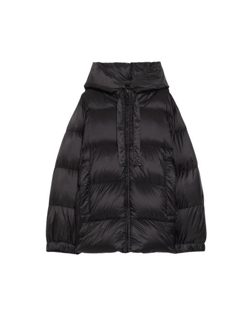 Max Mara Winter Jackets in het Black