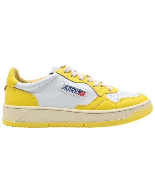 Autry Gelbe leder low top sneakers in Yellow für Herren