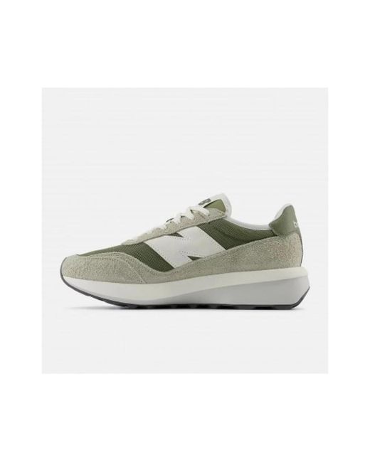 New Balance Green Retro-Inspirierter, Vielseitiger Sneaker