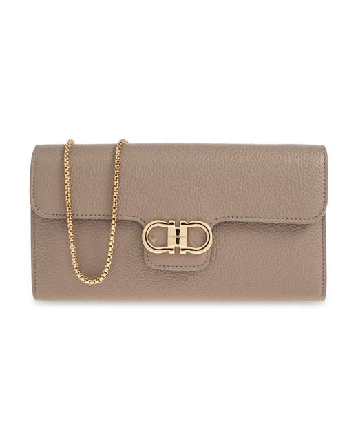 Ferragamo Accessoires ,Leren Portemonnee Met Ketting in het Brown