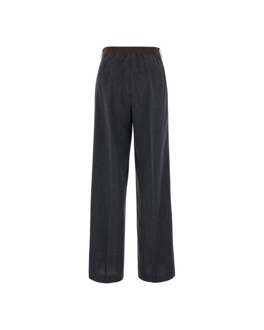 Jucca Broeken in het Gray