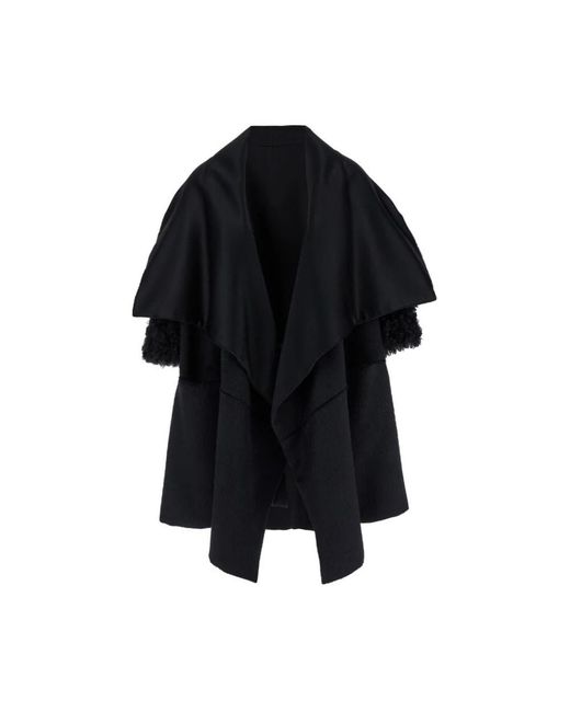 Alberta Ferretti Jassen ,Zwart ,Satijn Omkeerbare Mohair Cape Met Shearling Mouwen in het Black
