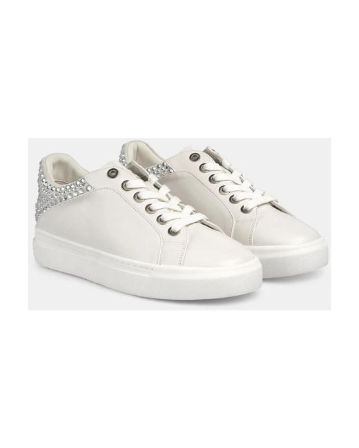 Alma En Pena. Sneakers in het White