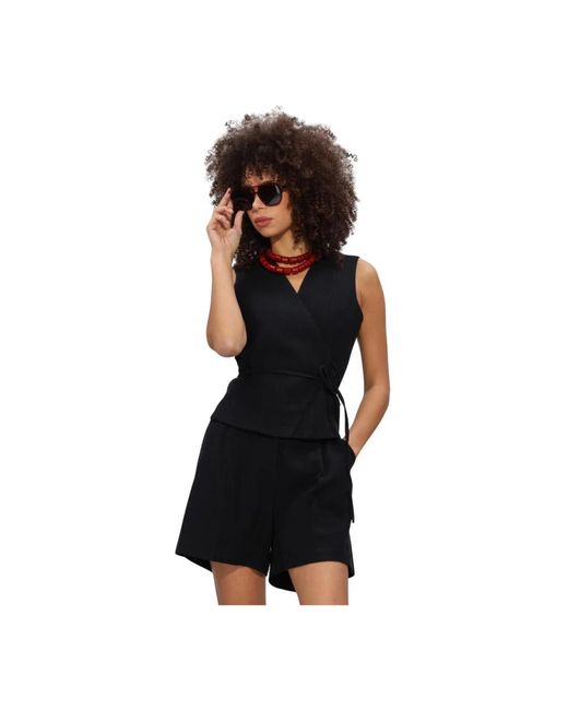 Notre-v Nv-Hester Top in het Black