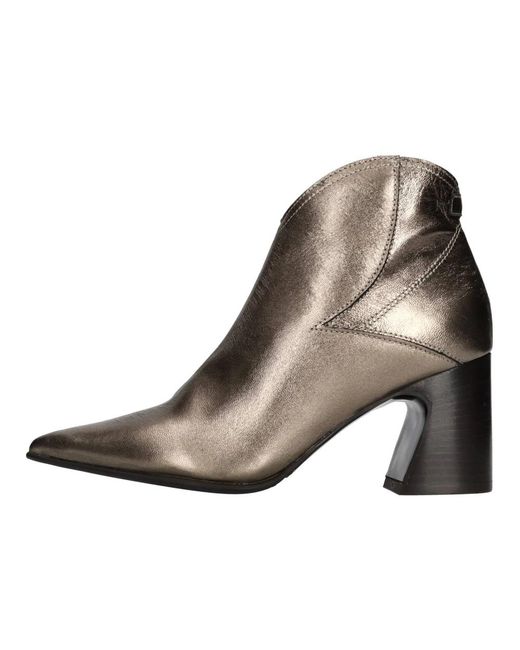 Hundred 100 Brown Heeled Boots