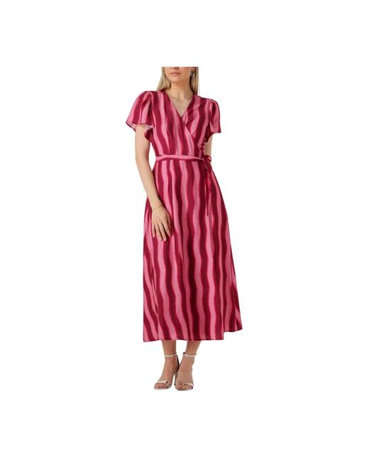 Colourful Rebel Kleedjes ,Roze ,Gestreepte Wikkel Maxi Jurk Voor Zonnige Avonturen in het Red