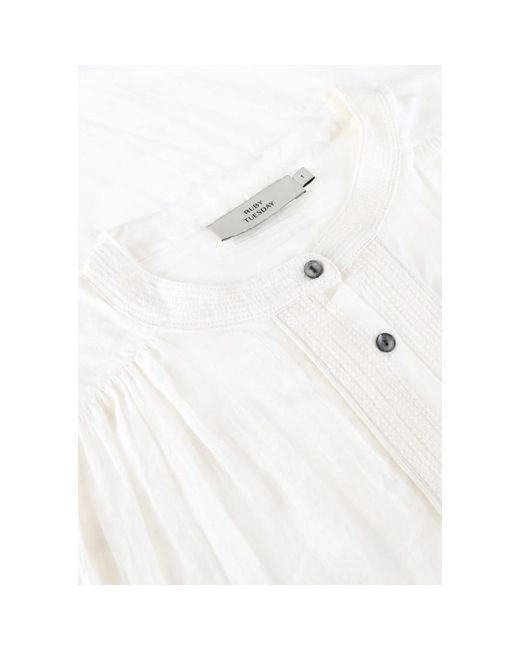 RUBY TUESDAY Overhemden ,Wit ,Elegante Witte Blouse Ilene in het White