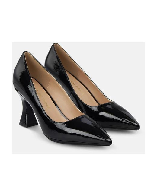 Alma En Pena. Black Pumps