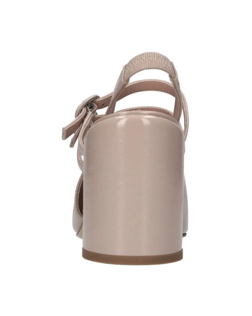 Halmanera Natural Pumps