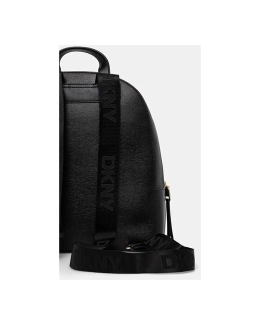 DKNY Bryant Ave Medium Backpack in het Black