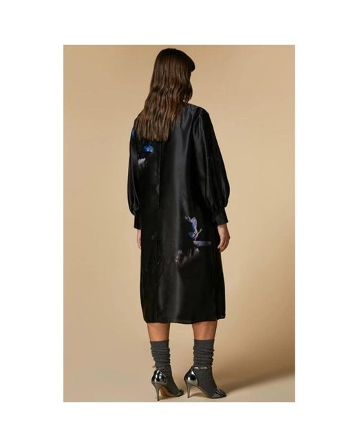 Marina Rinaldi Black Seidensatin midi-kleid mit exklusivem print