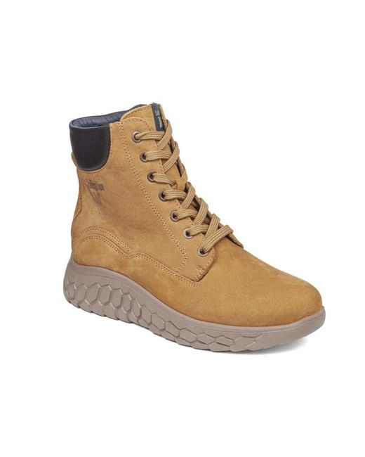 Callaghan Brown Lace-Up Boots