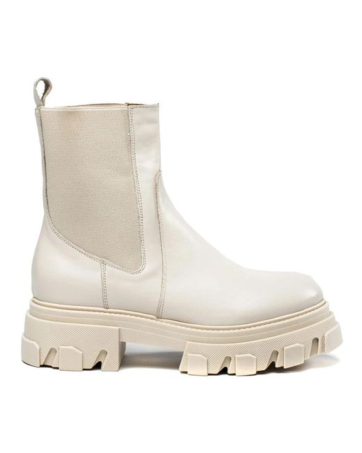VAMSKO Natural Chelsea Boots