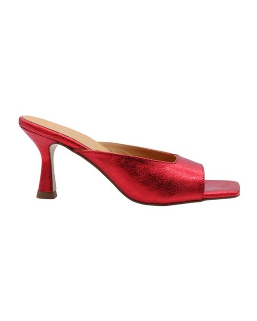Heeled Mules di CTWLK in Red